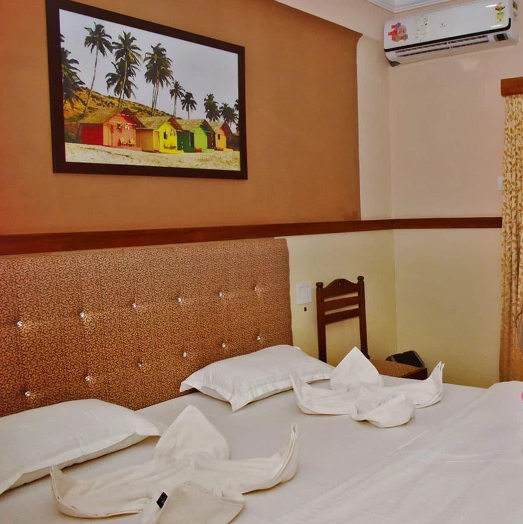 Summerville Beach Resort Candolim Eksteriør billede