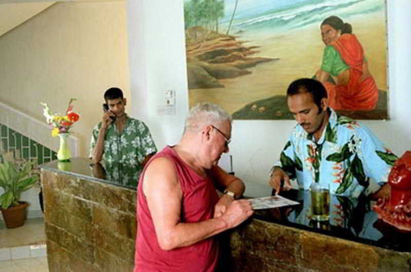 Summerville Beach Resort Candolim Eksteriør billede