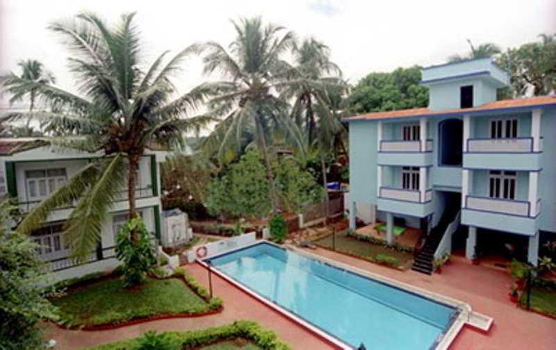 Summerville Beach Resort Candolim Eksteriør billede