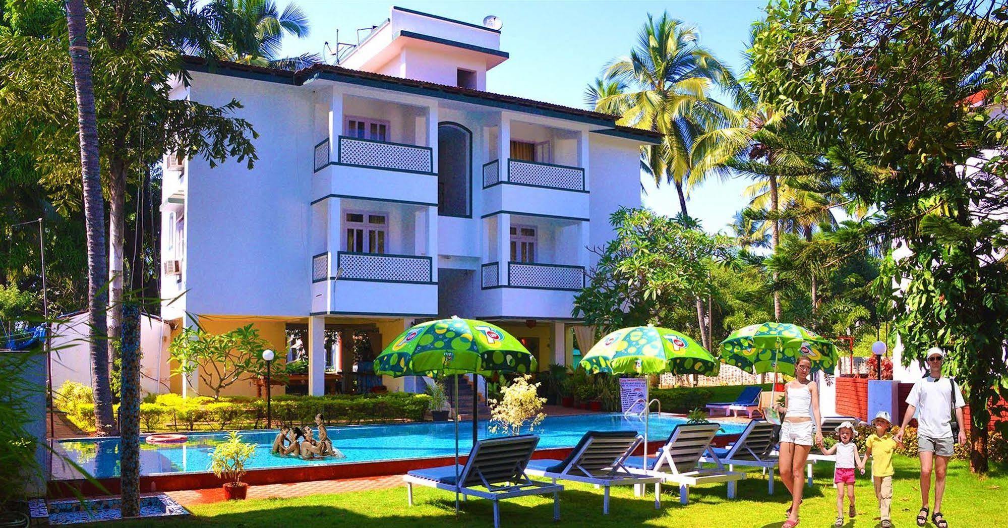 Summerville Beach Resort Candolim Eksteriør billede
